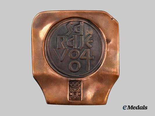 1984_sarajevo_winter_olympics_participant's_medal___m_n_c5226