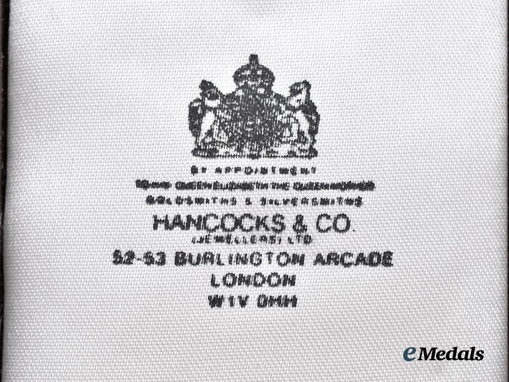 united_kingdom._a_limited_edition_replica_victoria_cross_by_hancocks&_co._of_london,_number467_of1352___m_n_c5260