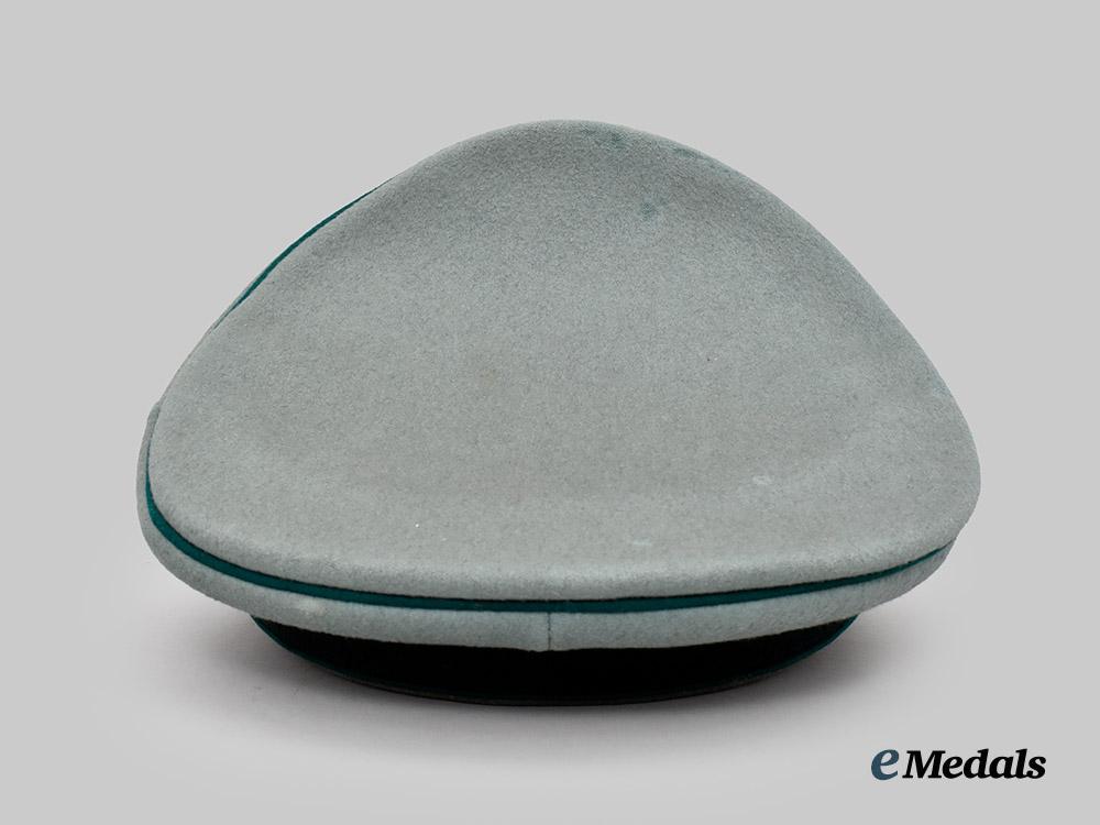 germany,_heer._an_administrative_officer’s_visor_cap,_by_n._schega&_neffe___m_n_c5307