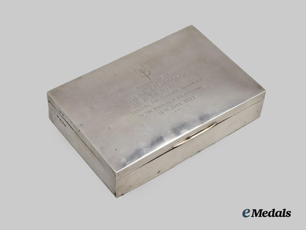 united_kingdom._a_sterling_silver_presentation_box_to_major_j._r._douglas_of_the_special_air_service_regiment(_s_a_s)___m_n_c5309
