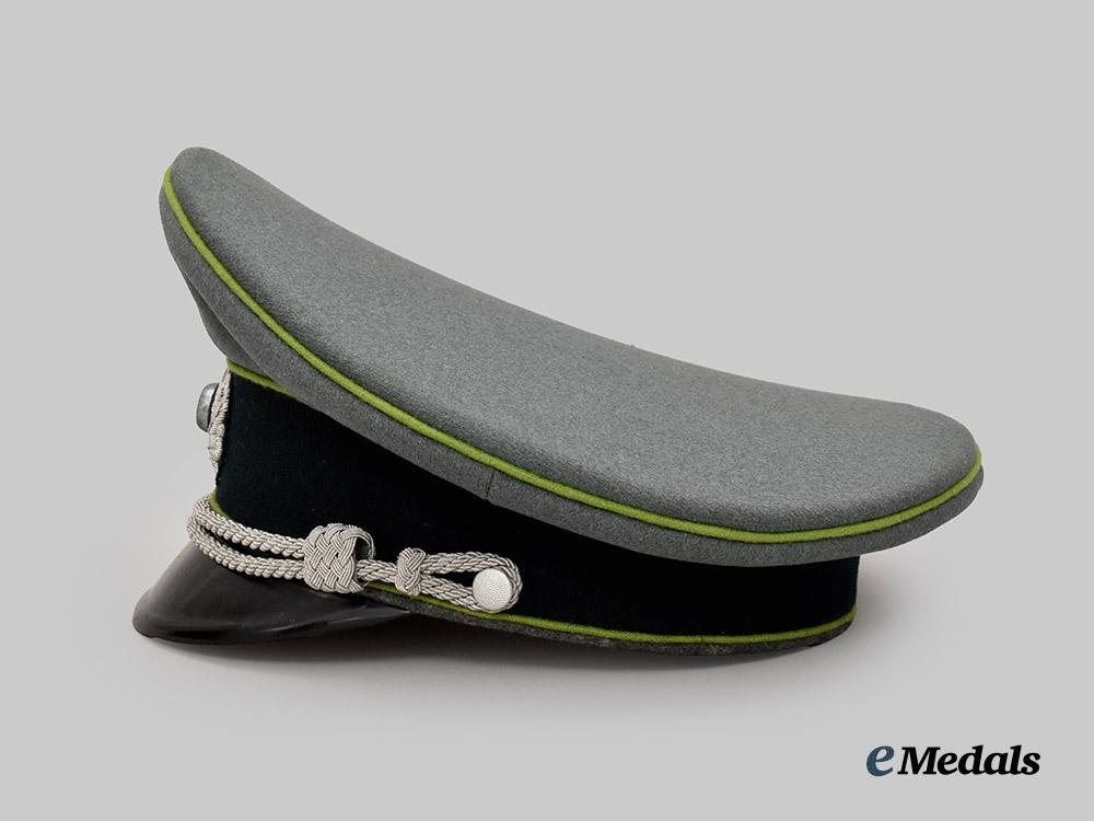 germany,_heer._a_panzergrenadier_officer’s_visor_cap,_by_georg_schwerdt___m_n_c5318