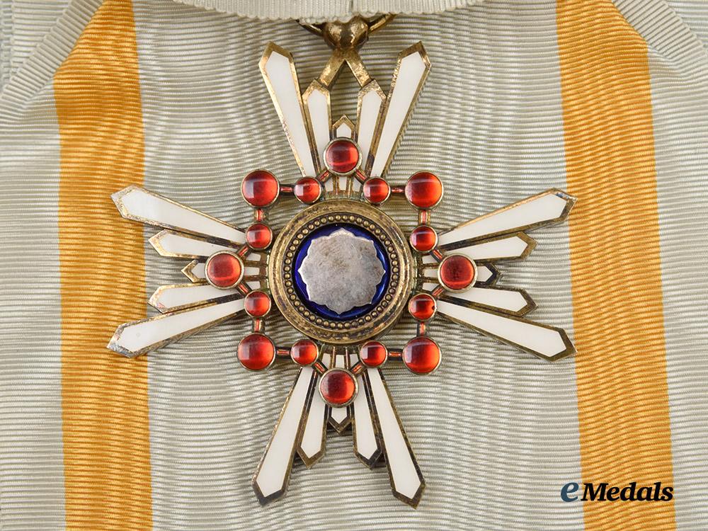 japan,_empire._an_order_of_the_sacred_treasure,_i_class_grand_cordon,_c.1930___m_n_c5364