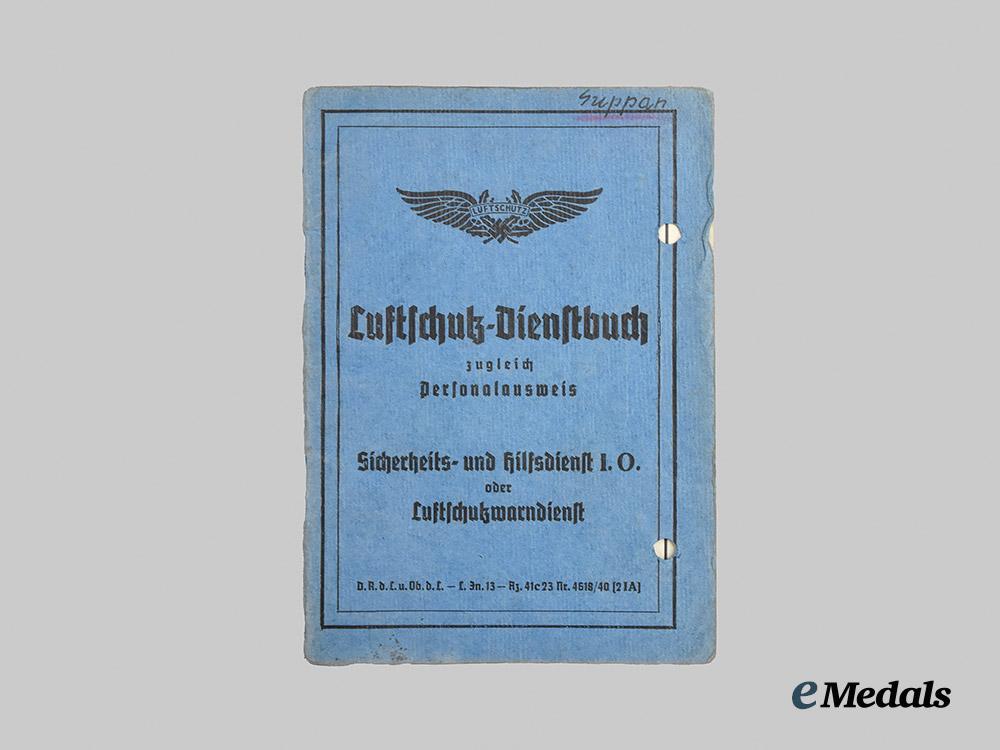 germany,_third_reich._a_mixed_lot_of_third_reich_organizational_membership_cards_and_booklets___m_n_c5421