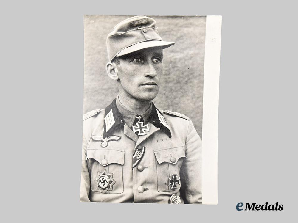 germany,_wehrmacht._a_mixed_lot_of_knight’s_cross_recipient_photographs_and_signatures,_from_the_roger_bender_collection___m_n_c5435