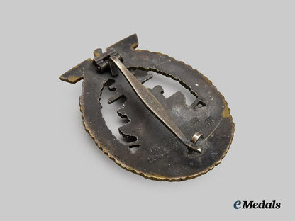 germany,_kriegsmarine._a_high_seas_fleet_badge,_by_schwerin&_sohn___m_n_c5448