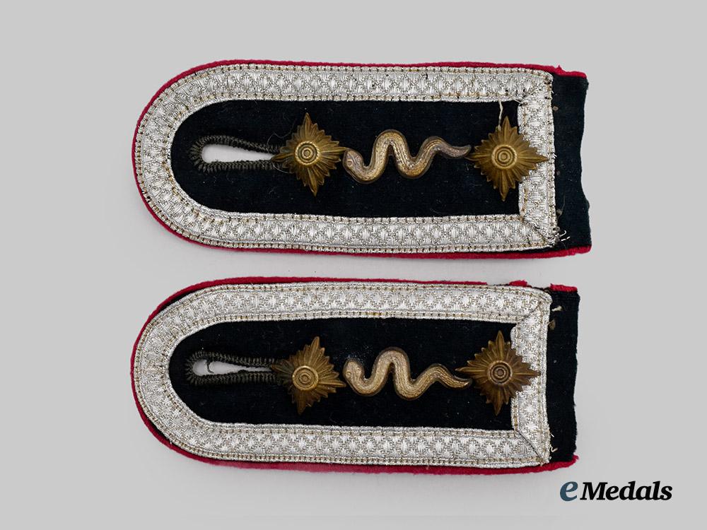 germany,_heer._a_set_of_veterinary_oberfeldwebel_shoulder_straps___m_n_c5496