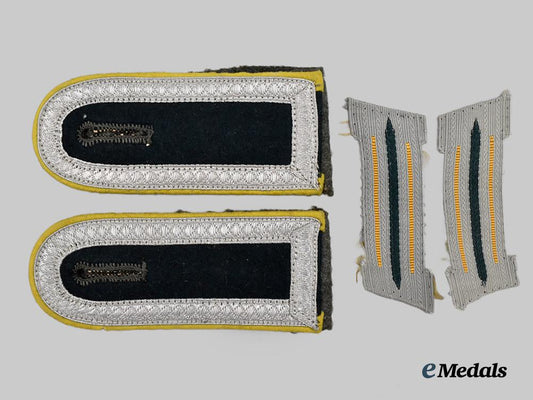 germany,_heer._a_set_of_signals_unterfeldwebel_rank_insignia___m_n_c5520