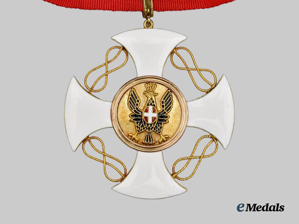 italy._kingdom._a_cased_order_of_the_crown_of_italy_in_gold,_grand_officer_set,_c.1900___m_n_c5523