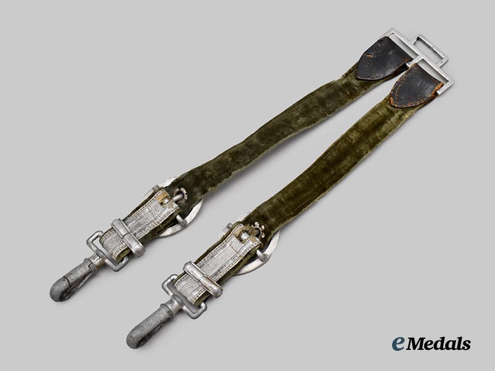 germany,_heer._an_officer's_dagger_hanger___m_n_c5524