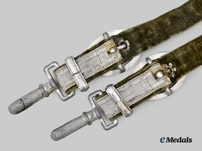 germany,_heer._an_officer's_dagger_hanger___m_n_c5525