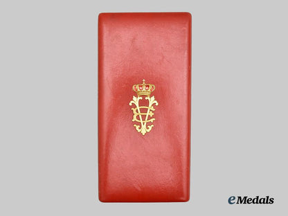 italy._kingdom._a_cased_order_of_the_crown_of_italy_in_gold,_grand_cross_set,_c.1900___m_n_c5535
