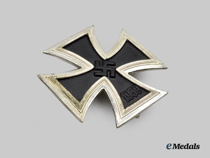germany,_wehrmacht._a_mint1939_iron_cross_i_class,_by_steinhauer&_lück___m_n_c5538