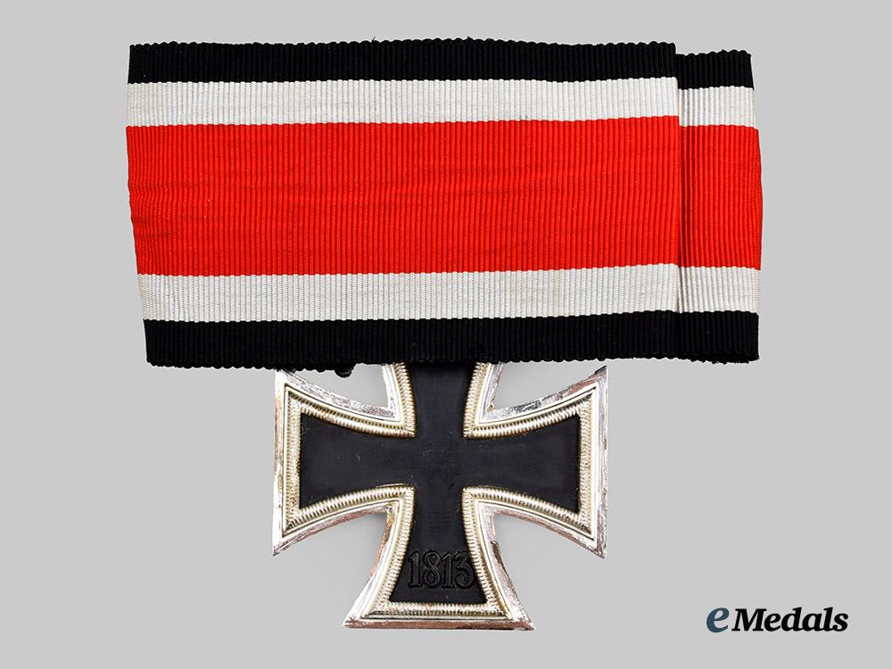 germany,_federal_republic._a_knight’s_cross_of_the_iron_cross,_exhibition_example_by_steinhauer&_lück,_c.1960___m_n_c5544