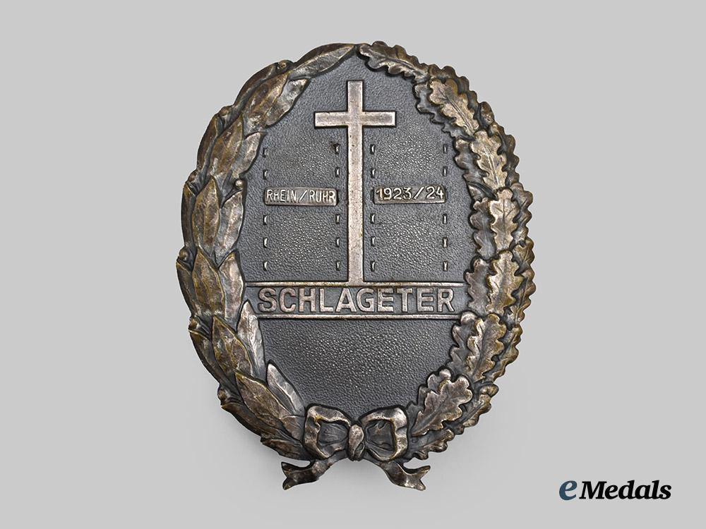 germany,_third_reich._a_schlageter_shield,_type_i_i_with_rhein/_ruhr_campaign_clasp,_by_paul_küst___m_n_c5546
