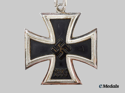 germany,_federal_republic._a_knight’s_cross_of_the_iron_cross,_exhibition_example_by_steinhauer&_lück,_c.1960___m_n_c5546