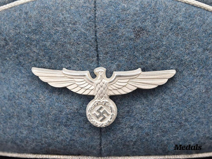 germany,_third_reich._a_bahnschutz_officer’s_visor_cap,_by_leonhard_paulig___m_n_c5553