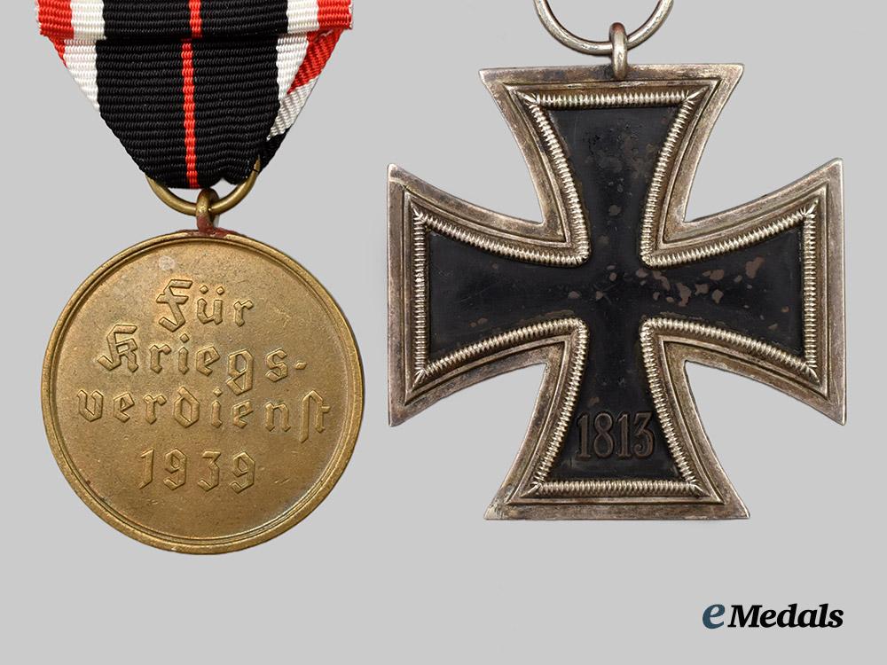 germany,_wehrmacht._a_mixed_lot_of_service_awards___m_n_c5567