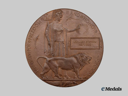 canada,_c_e_f._a_first_war_memorial_group_to_sjt._hopwood,1st_battalion,_died1920___m_n_c5570