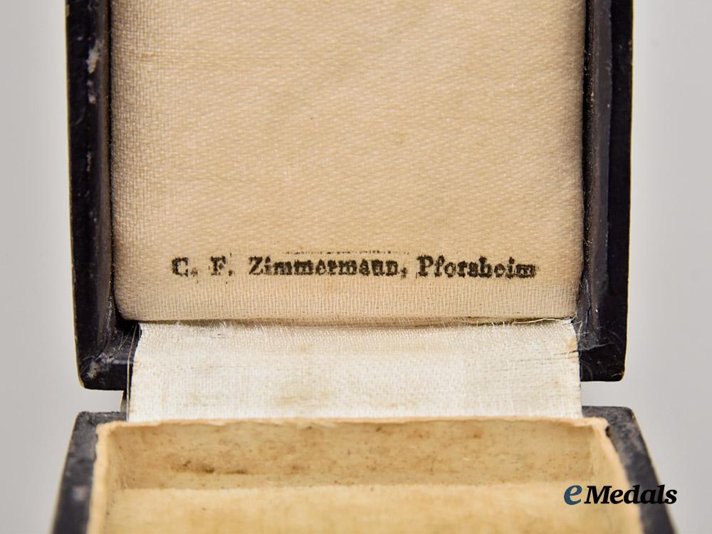germany,_third_reich._an_honour_cross_of_the_german_mother,_gold_grade_with_case,_by_c._f._zimmermann___m_n_c5593