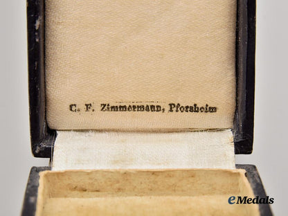 germany,_third_reich._an_honour_cross_of_the_german_mother,_gold_grade_with_case,_by_c._f._zimmermann___m_n_c5593