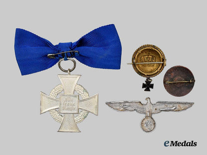 germany,_third_reich._a_mixed_lot_of_insignia___m_n_c5602