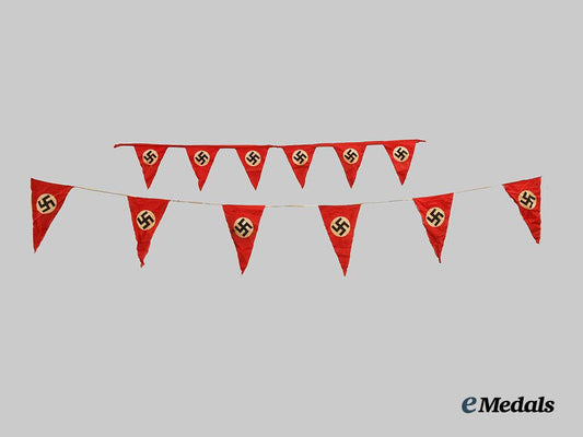 germany,_n_s_d_a_p._a_pair_of_party_pennant_strings___m_n_c5624