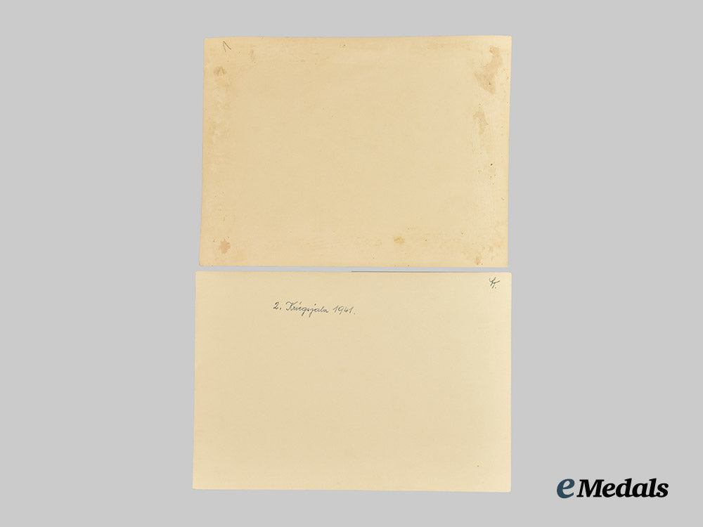germany,_imperial._a_lot_of_twenty-_six_photographs-_studio_portraits,_group_photos,_postcards,_with_submarine_and_zeppelin_photographs.___m_n_c5636
