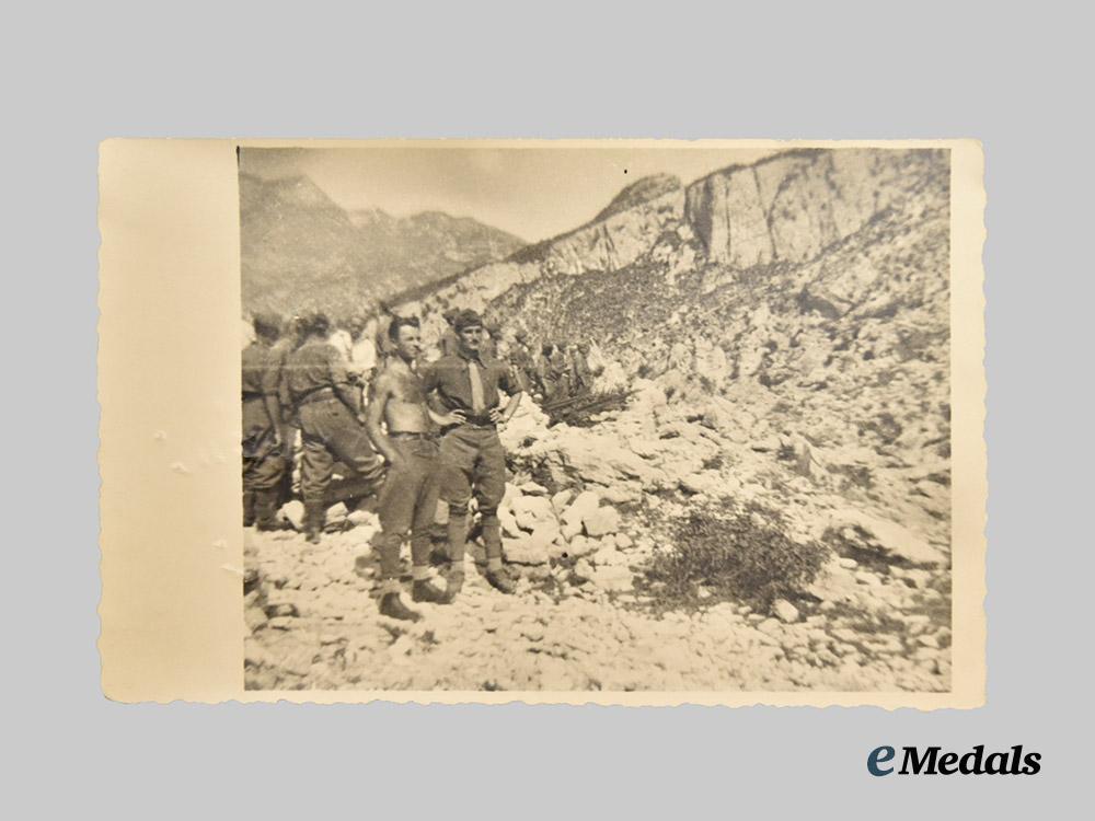 international._a_lot_of_second_war_photographs___m_n_c5648