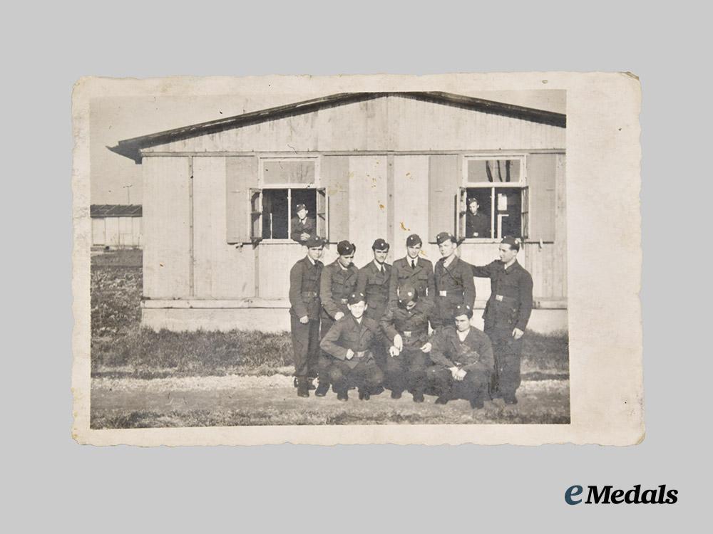 international._a_lot_of_second_war_photographs___m_n_c5652