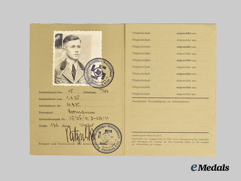 germany,_third_reich._a_lot_of_civilian_and_military_service_documents___m_n_c5670