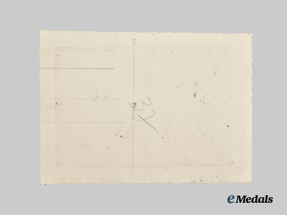 international._a_lot_of_second_war_photographs___m_n_c5675