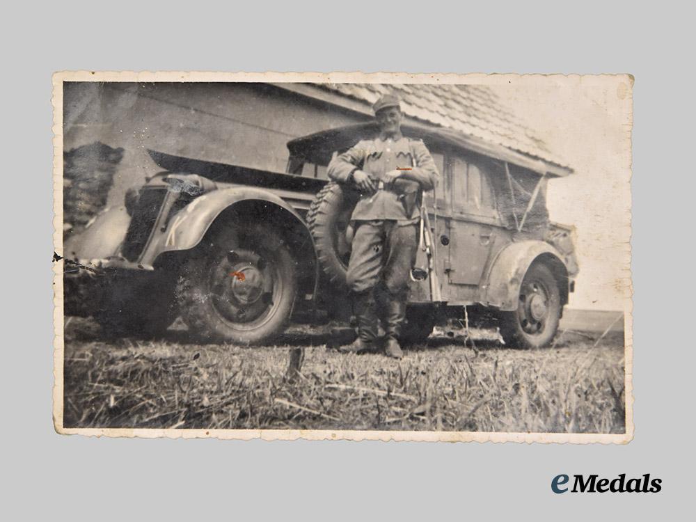 international._a_lot_of_second_war_photographs___m_n_c5676