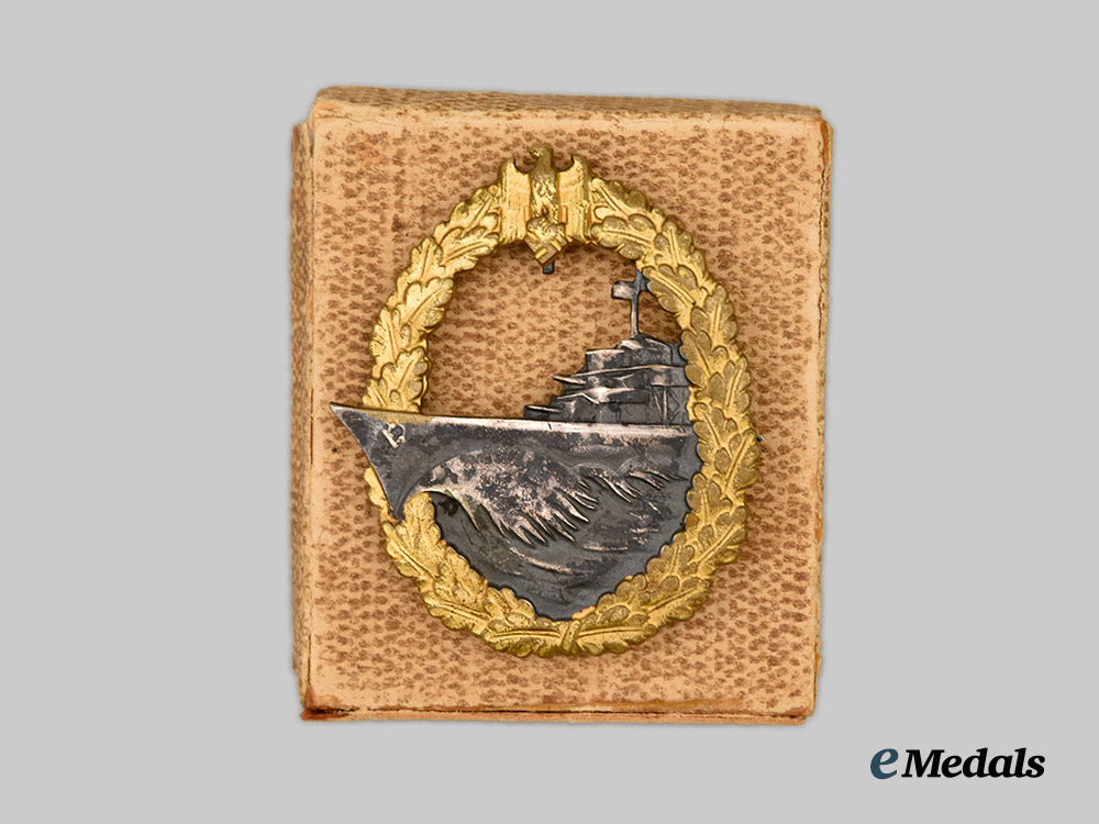 germany,_kriegsmarine._a_destroyer_war_badge_with_presentation_box_by_schwerin&_sons___m_n_c5718