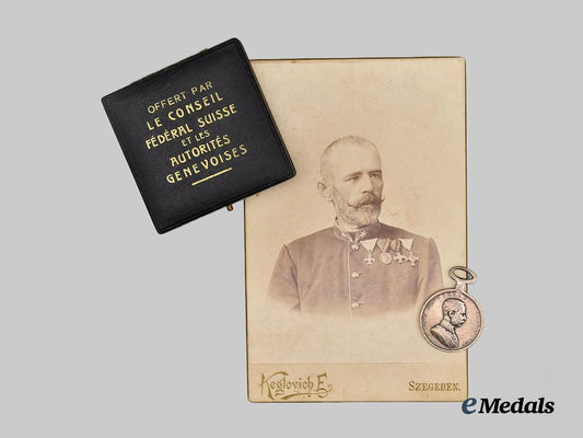 international._austria._a_lot_of_two_european_medals_and_photograph___m_n_c5760