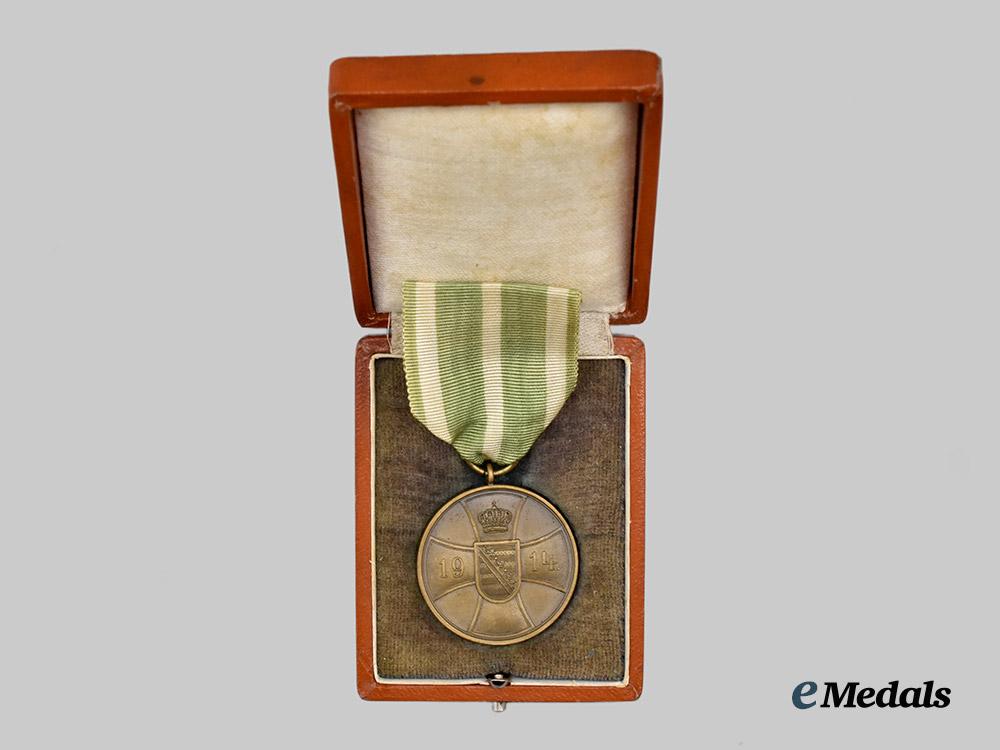 saxe-_altenburg,_duchy._a_bravery_medal_in_bronze,_with_case___m_n_c5783