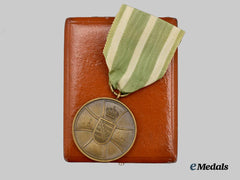 Saxe-Altenburg, Duchy. A Bravery Medal in Bronze, with Case