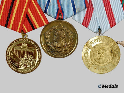 international._a_mixed_lot_of_eastern_bloc_medals_and_decorations___m_n_c5805