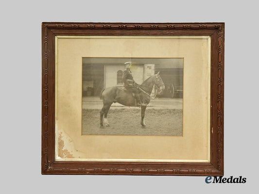 canada,_dominion._an_artillery_officer_on_horseback_photograph,_c.1900___m_n_c5806