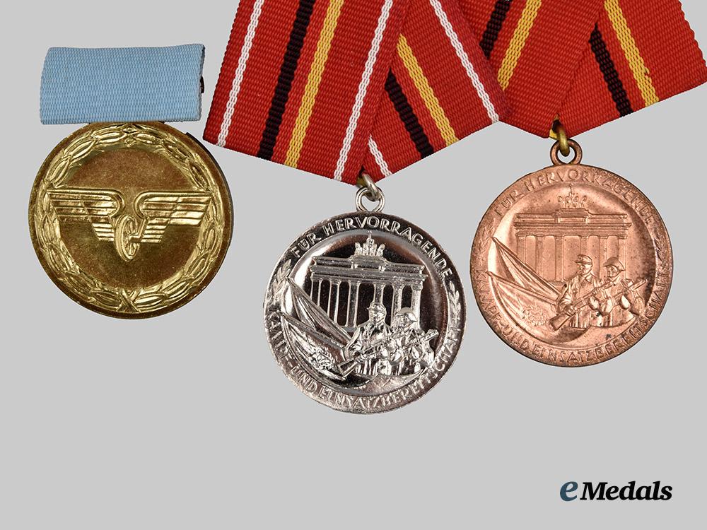 international._a_mixed_lot_of_eastern_bloc_medals_and_decorations___m_n_c5807