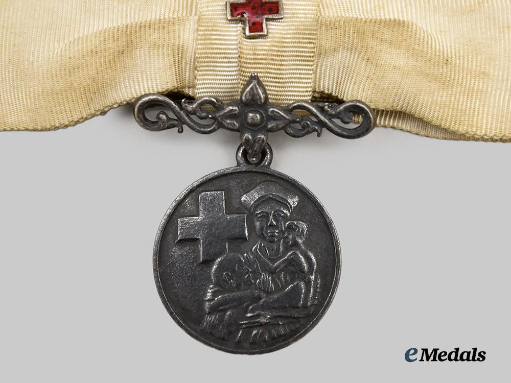 thailand,_kingdom._a_red_cross_medal_of_appreciation_for_women,_i_i_class_silver_grade___m_n_c5836