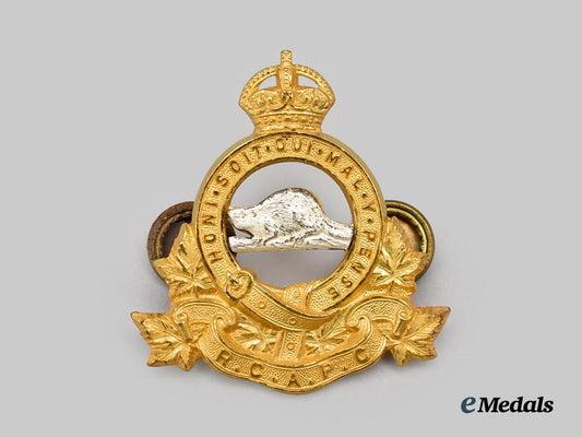 wwii_royal_canadian_army_pay_corps(_rcapc)_officer's_cap_badge___m_n_c5873