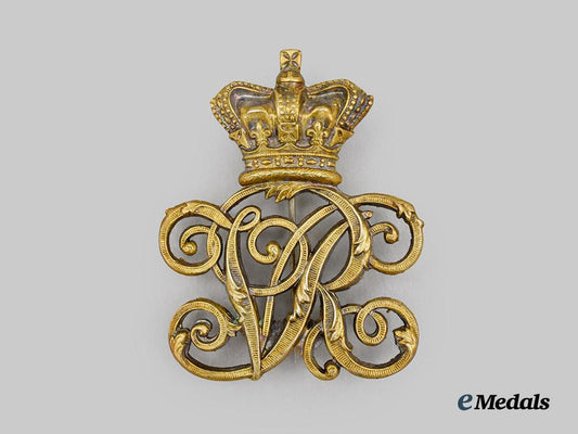 canada,_dominion._a_royal_canadian_regiment_shoulder_title_badge___m_n_c5916