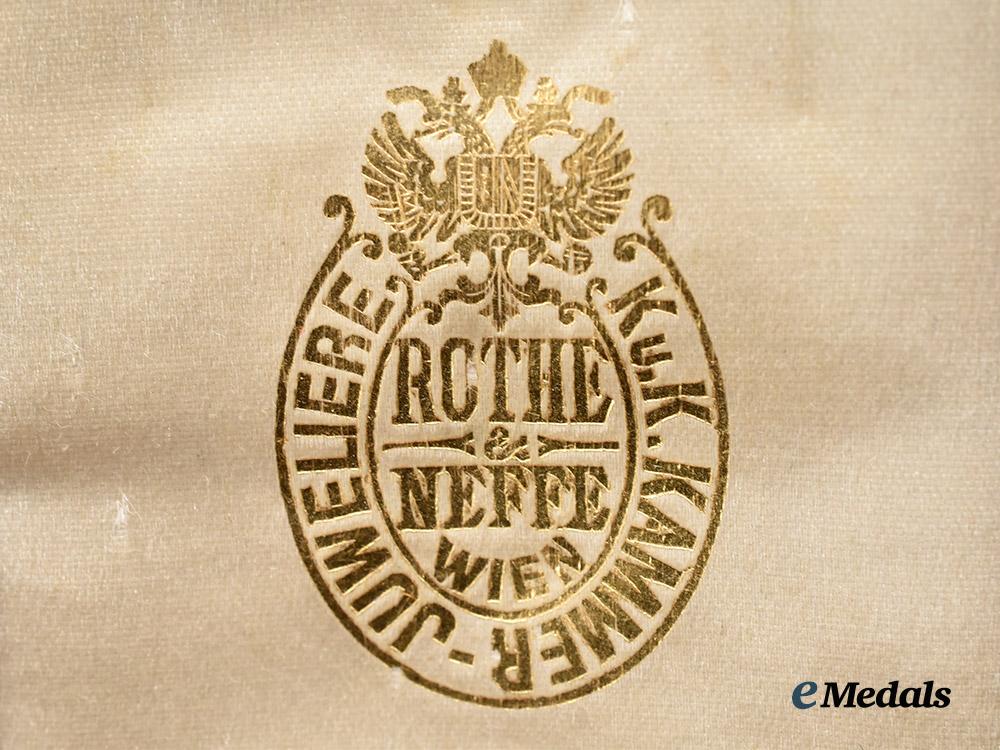austria,_empire._a_military_merit_cross,_third_class_with_case,_by_rothe___m_n_c5973