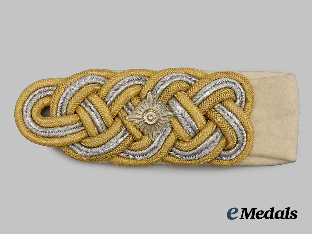 germany,_luftwaffe._a_generalleutnant_shoulder_board___m_n_c5977