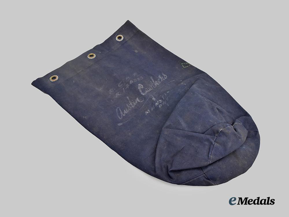 canada,_commonwealth._a_kit_sack_belonging_to_vickers_wellington_air_gunner_willian_a._cauthers,_k._i._a___m_n_c5983