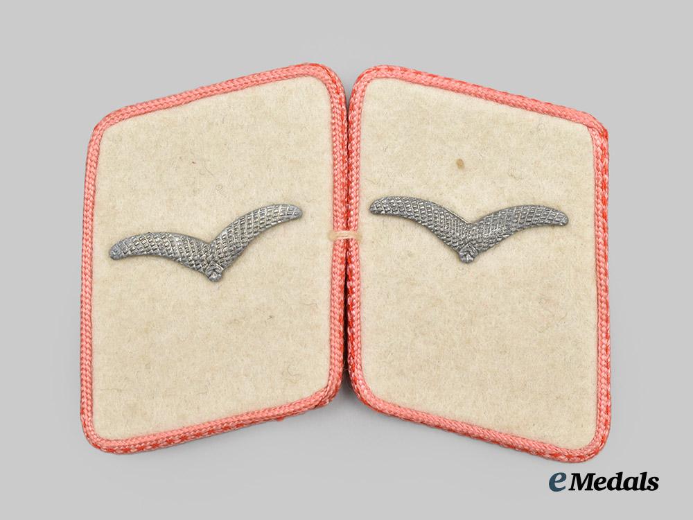 Germany, Luftwaffe. A Set of 1st FallschirmPanzer Division Hermann Gö eMedals