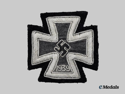 germany,_wehrmacht._a1939_iron_cross_i_class,_cloth_version,_certified_by_dietrich_maerz___m_n_c6067