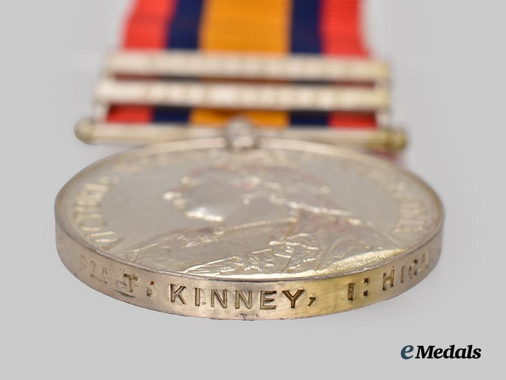 united_kingdom._a_queen’s_south_africa_medal_to_pte._kinney,_highland_light_infantry___m_n_c6095
