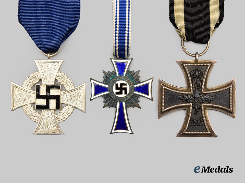 germany,_imperial;_germany,_third_reich._a_mixed_lot_of_awards_for_military_and_civil_distinction___m_n_c6111