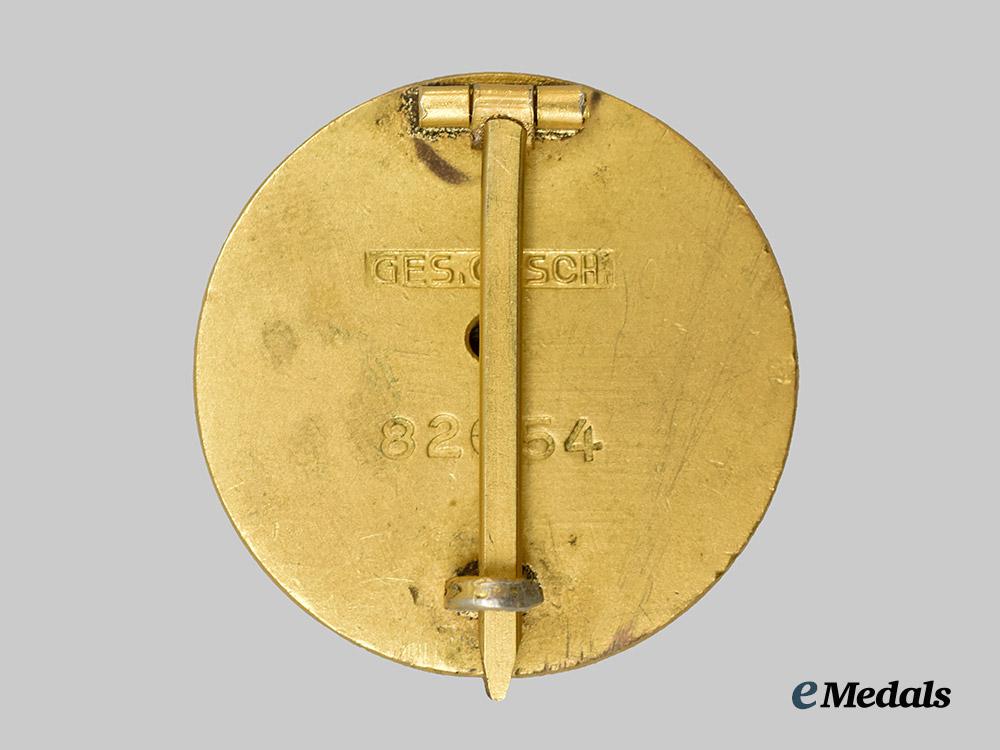 germany,_n_s_d_a_p._a_golden_party_badge,_large_version_by_deschler&_sohn,_to_josef_laßnig___m_n_c6131